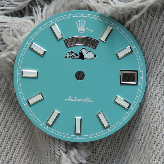 Dial maker - Blue snoopy Dial With Full lume day /date wheel for NH36