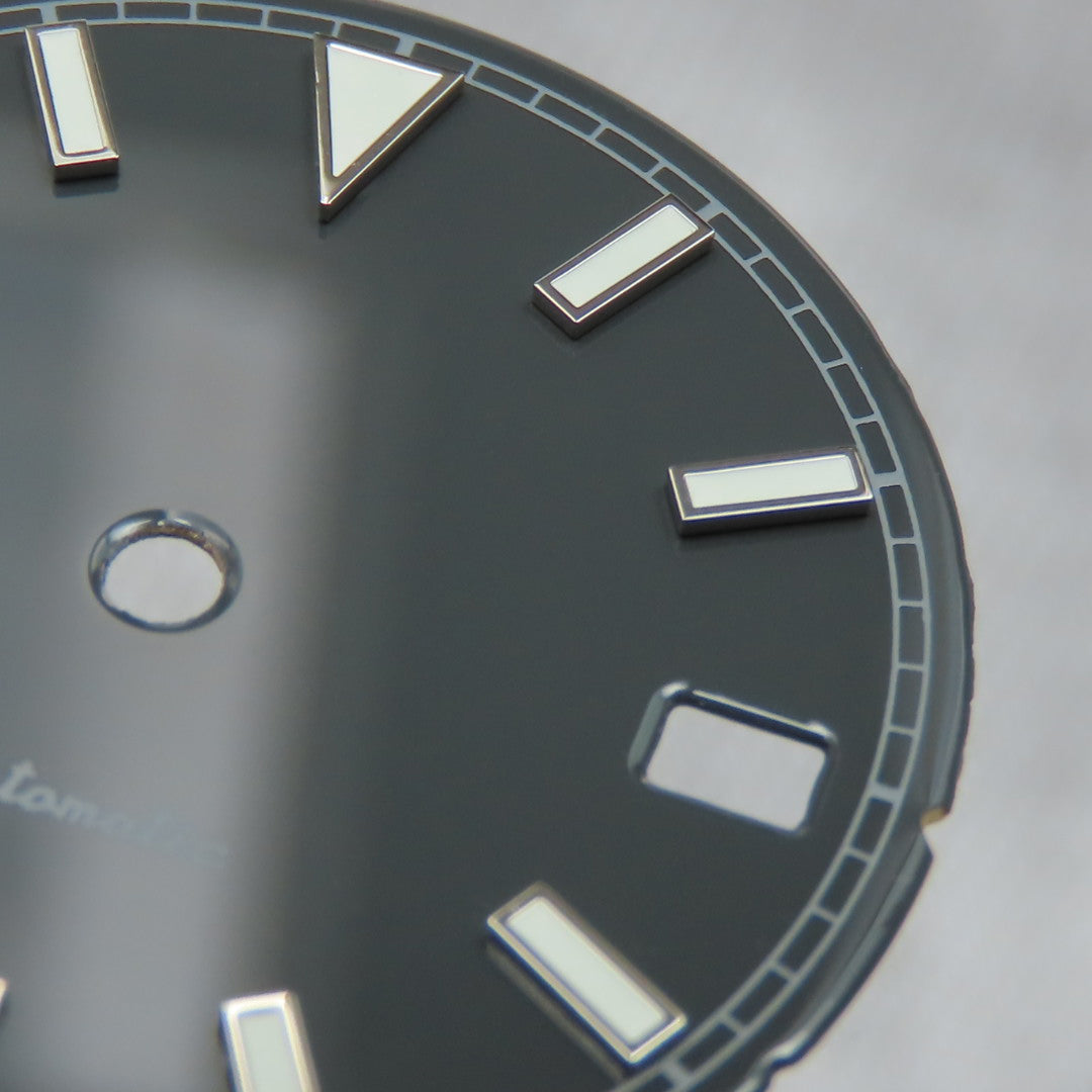 Dial maker - Dark Grey Enamel Dial for Seiko mod BGW9 Lume