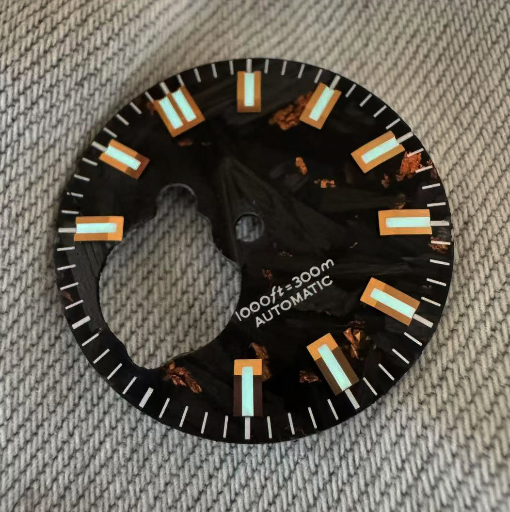 Dial maker - Forged Carbon Fibre Dial with Rose gold leaf for Seiko mod NH38 Movement
