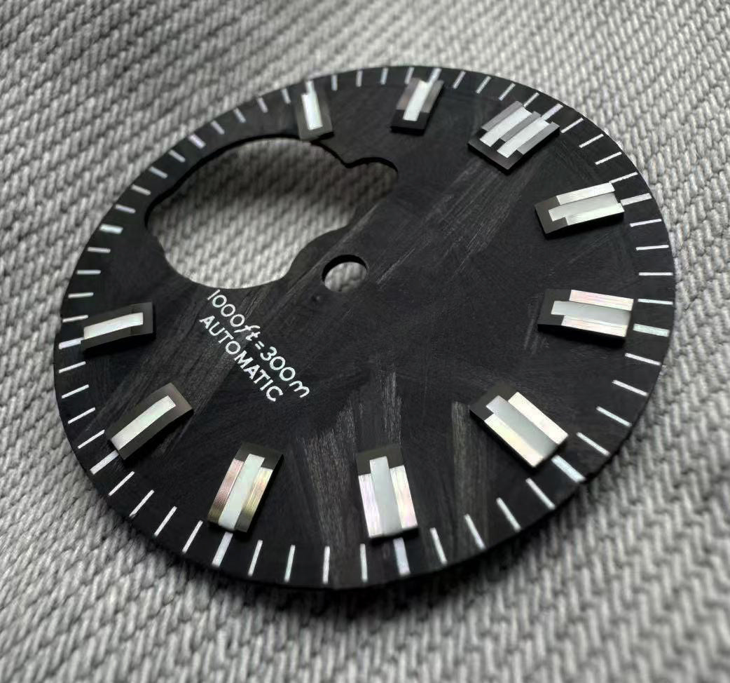 Dial maker - Forged Carbon Fibre Dial for Seiko mod NH38 Movement