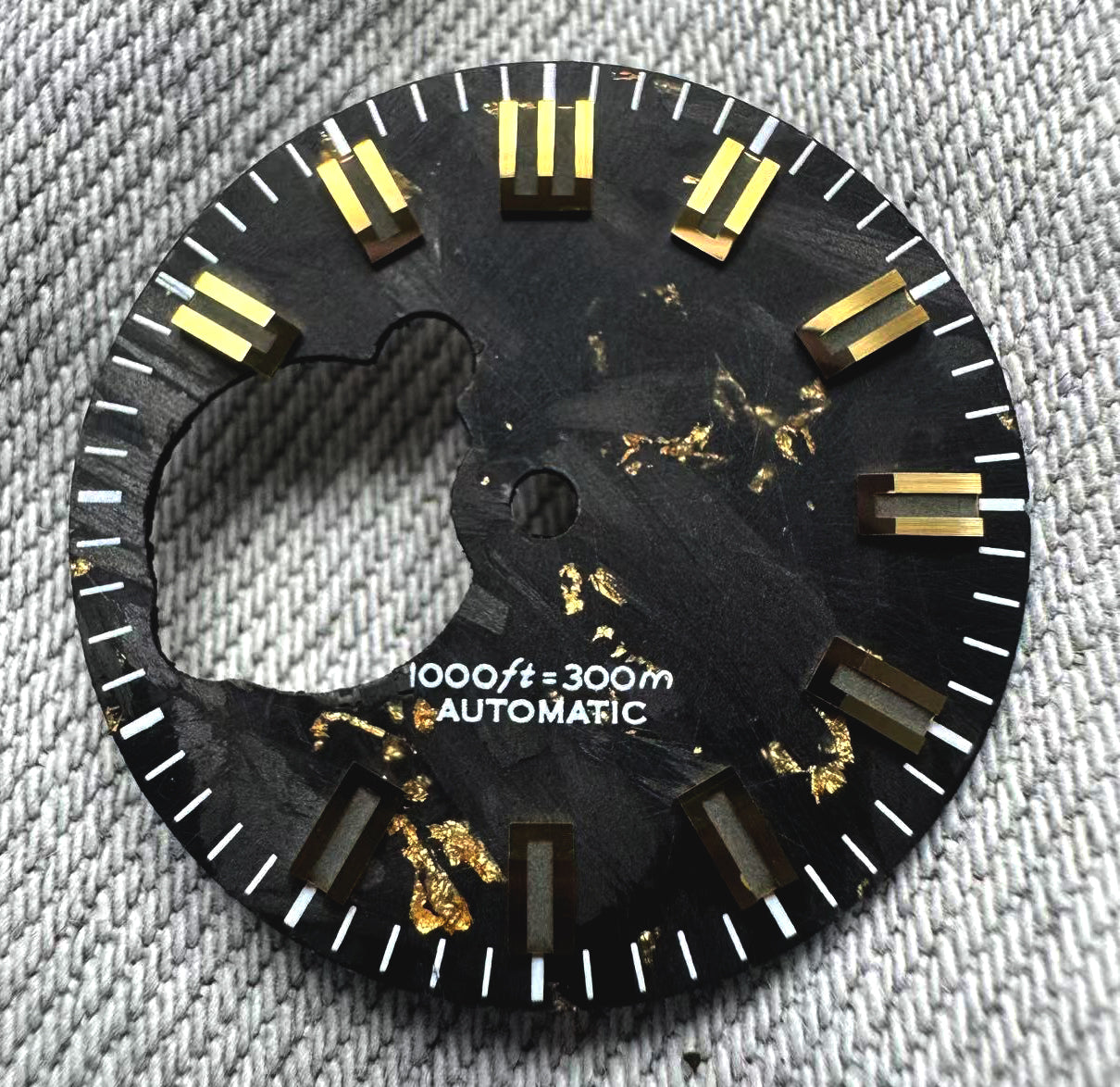 Dial maker Forged Carbon Fibre Dial with Gold Leaf for Seiko mod NH38  Movement