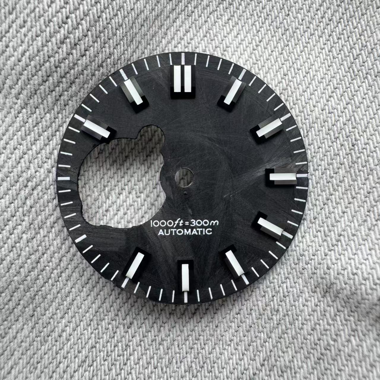 Dial maker - Forged Carbon Fibre Dial for Seiko mod NH38 Movement
