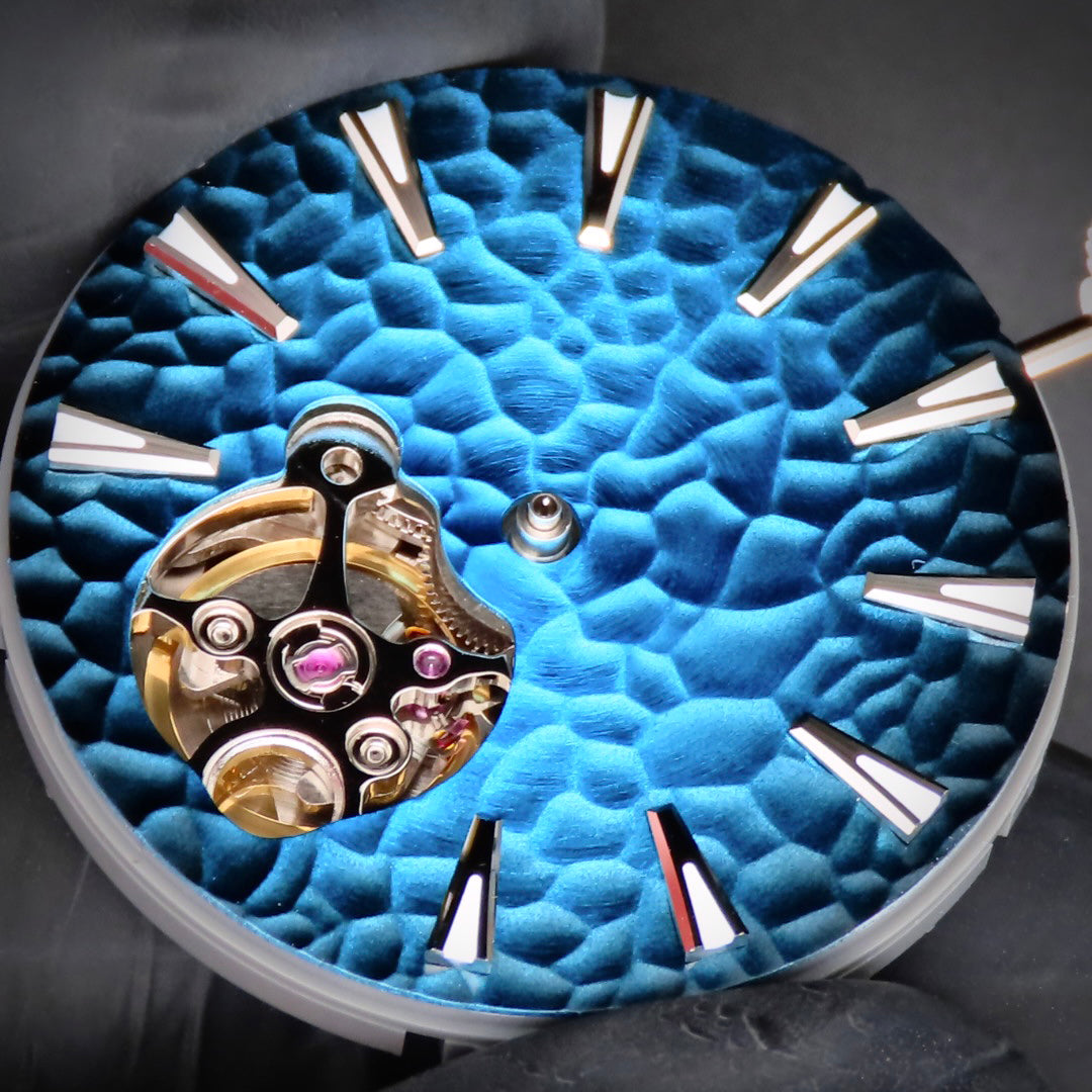 Dial Maker -Hammered Pattern Gradient blue Dial For Seiko Mod NH38
