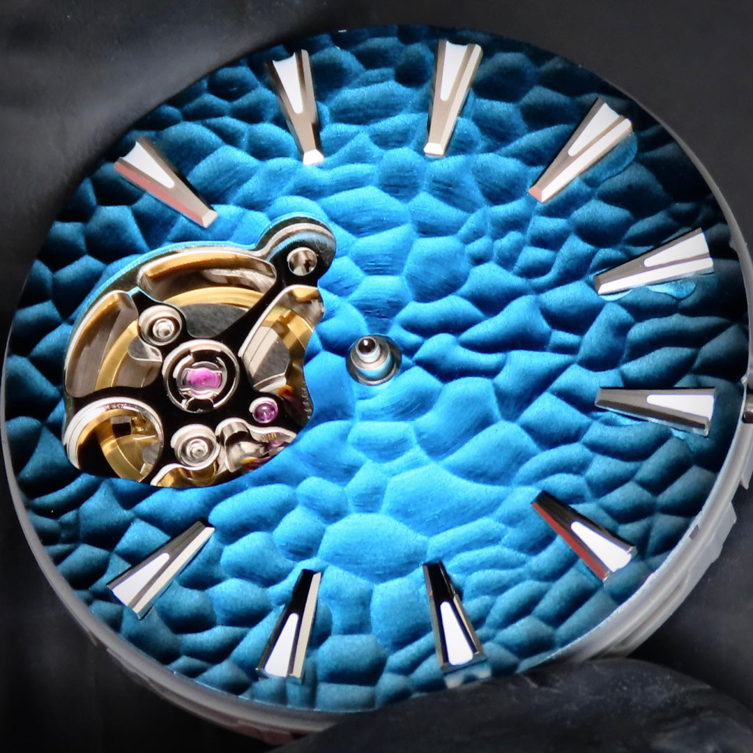 Dial Maker -Hammered Pattern Gradient blue Dial For Seiko Mod NH38