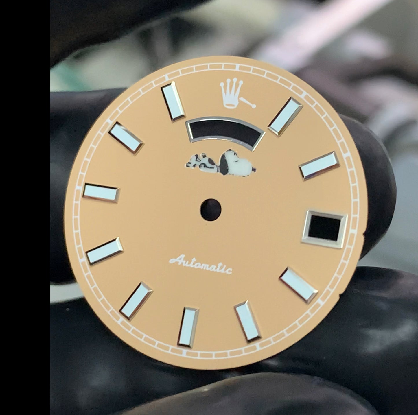 Dial maker - SP-04 snoopy Dial With Full lume day /date wheel for NH36