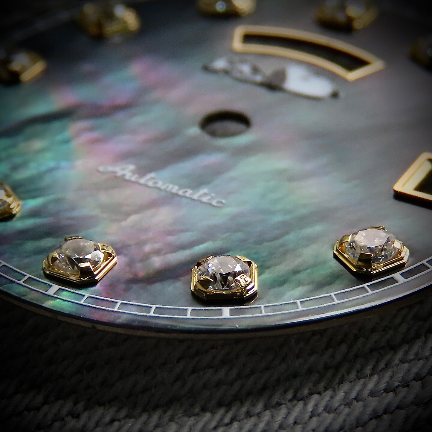 Dial maker - Black MOP dial with Gemstone / Full BGW9 lume day / date wheel For Seiko NH36 Movement