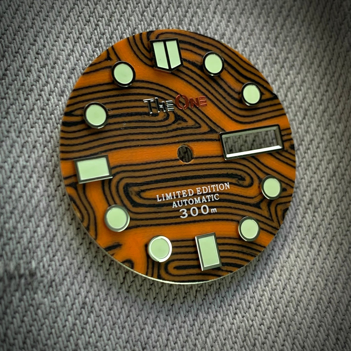Dial maker - Black / Orang Forged Carbon Fiber Dial