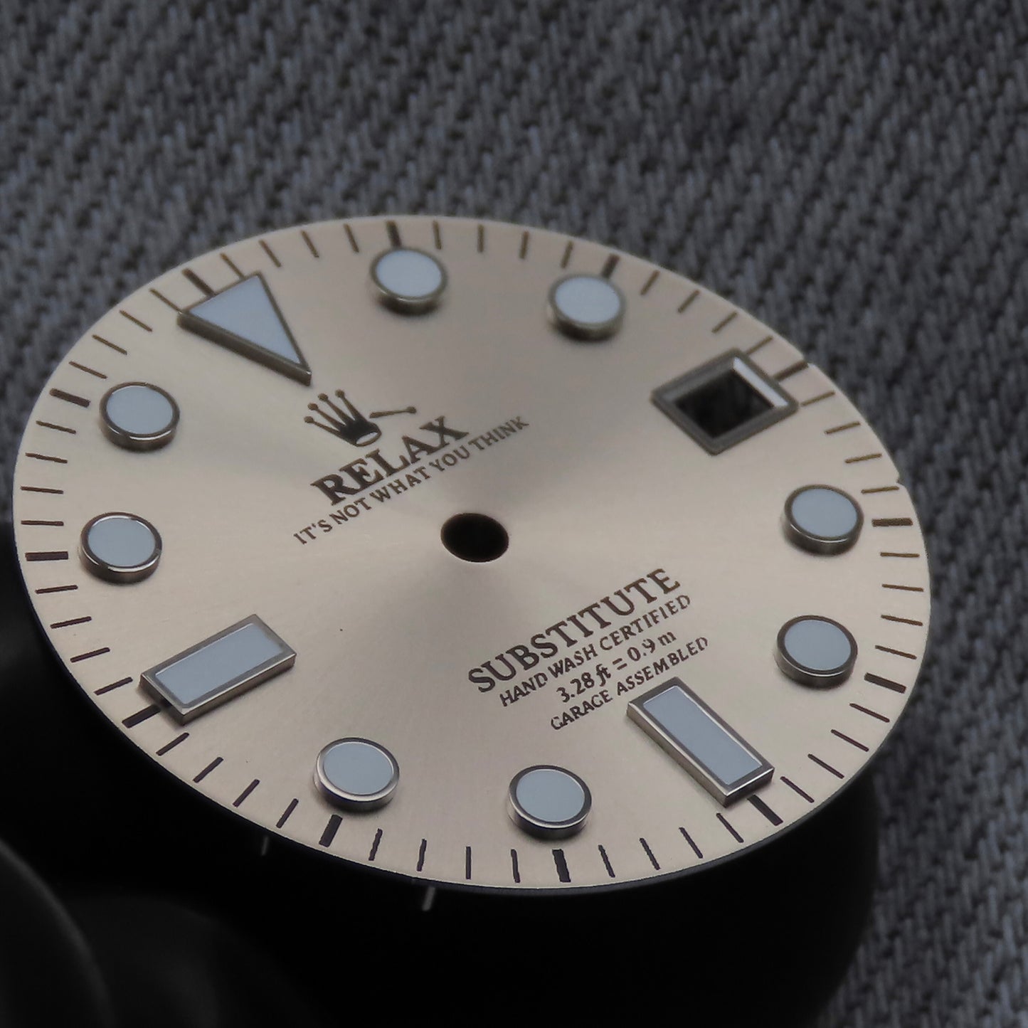 Dial Maker - Sunburst Champagne Relax Dial