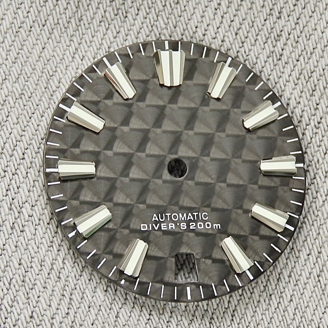 Dial Maker - Perlage dial /BGW9 Lume # 1 with date wheel BGW9