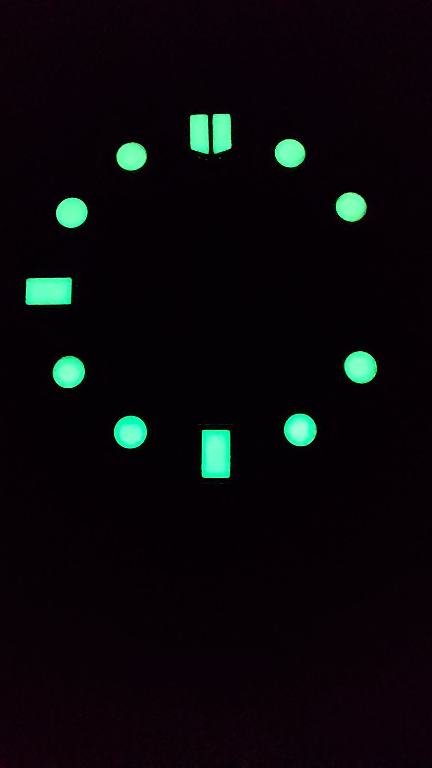 Dial maker - Black Indices with Beige Swiss super Luminova