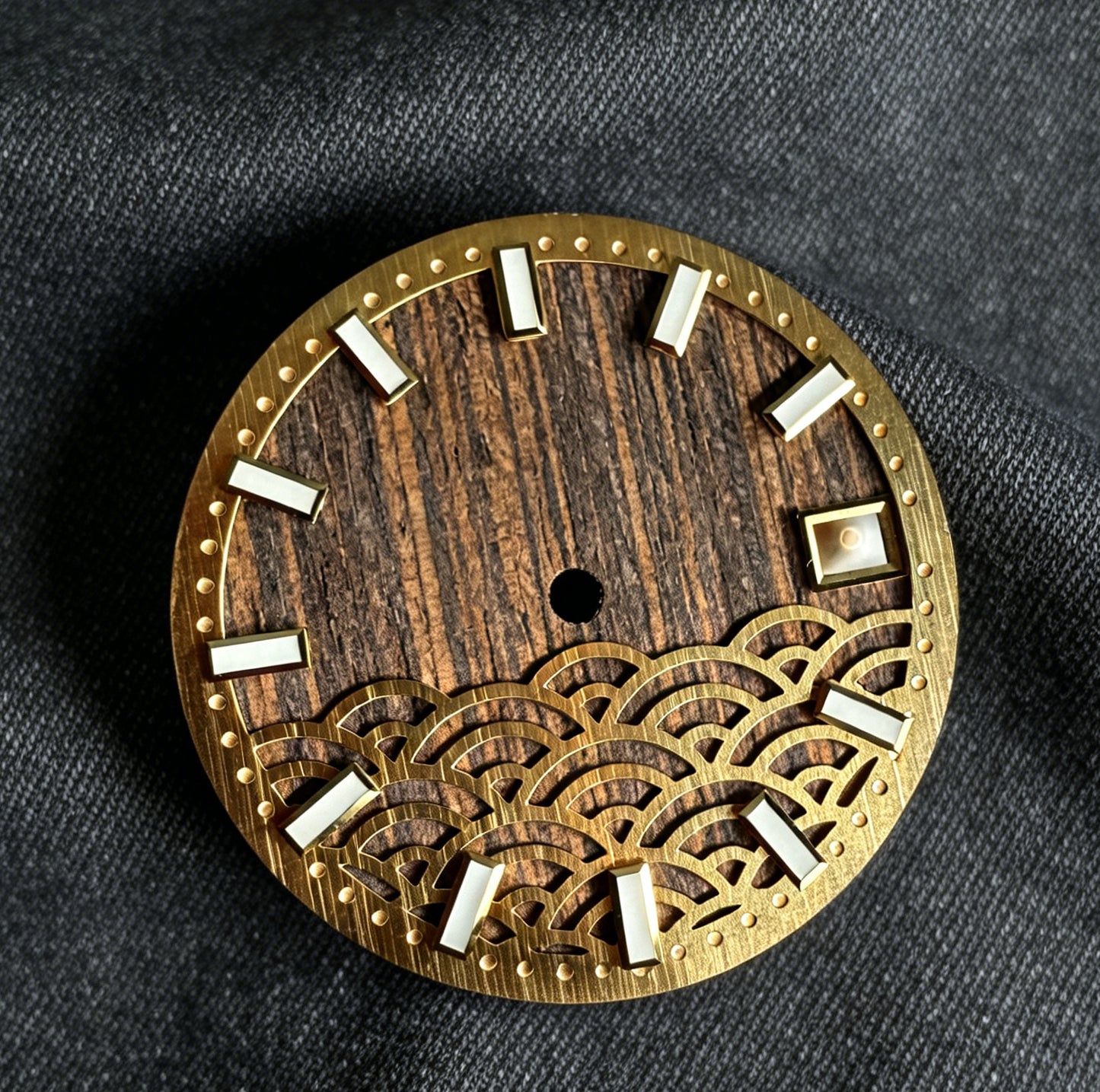 Dial Maker - Natural Wooden / Seigaiha Wave Dial  for NH35  Movement Custom Mod