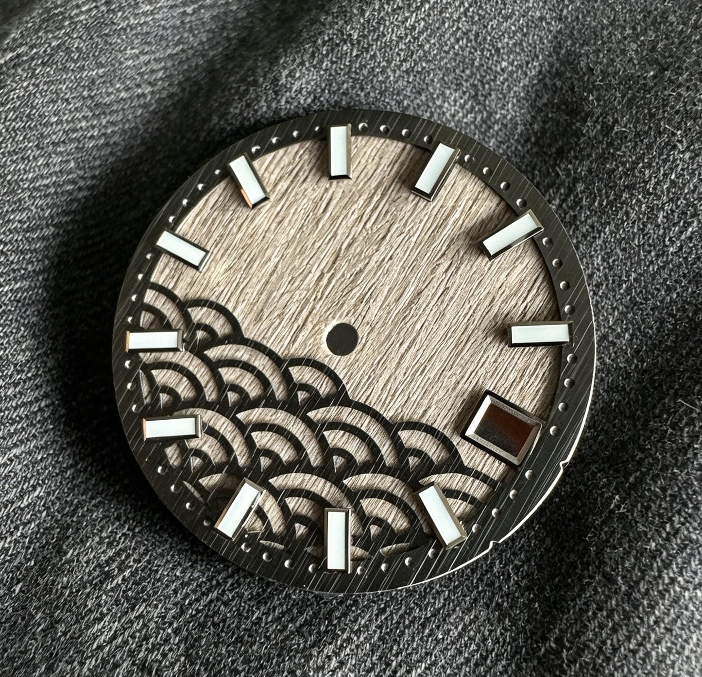Dial Maker - Natural Wooden / Seigaiha Wave Dial  for NH35  Movement Custom Mod