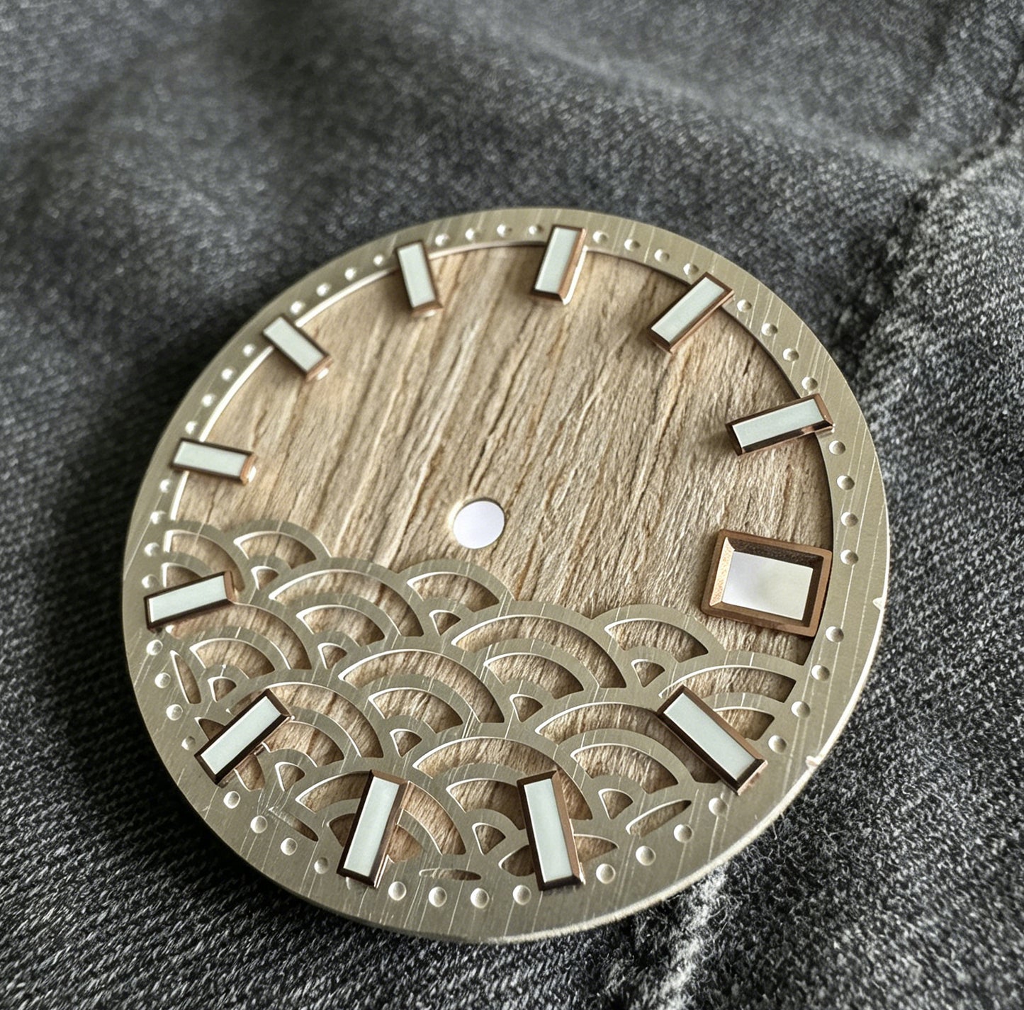 Dial Maker - Natural Wooden / Seigaiha Wave Dial  for NH35  Movement Custom Mod