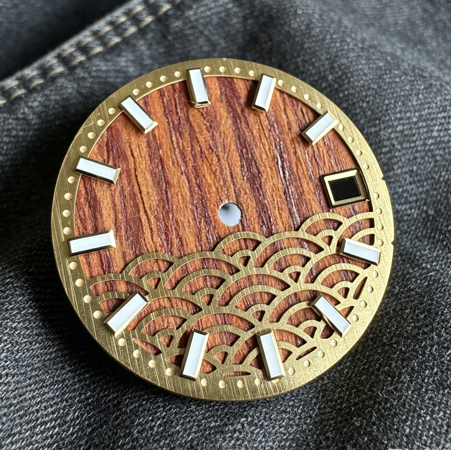 Dial Maker - Natural Wooden / Seigaiha Wave Dial  for NH35  Movement Custom Mod