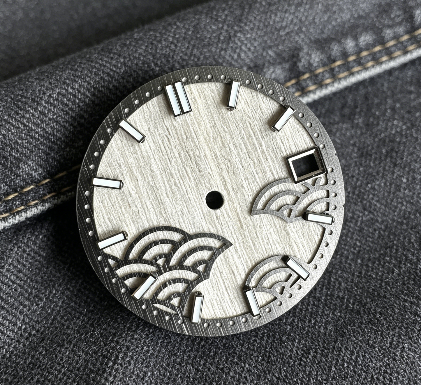Dial Maker - Natural Wooden / Seigaiha Wave Dial  for NH35  Movement Custom Mod