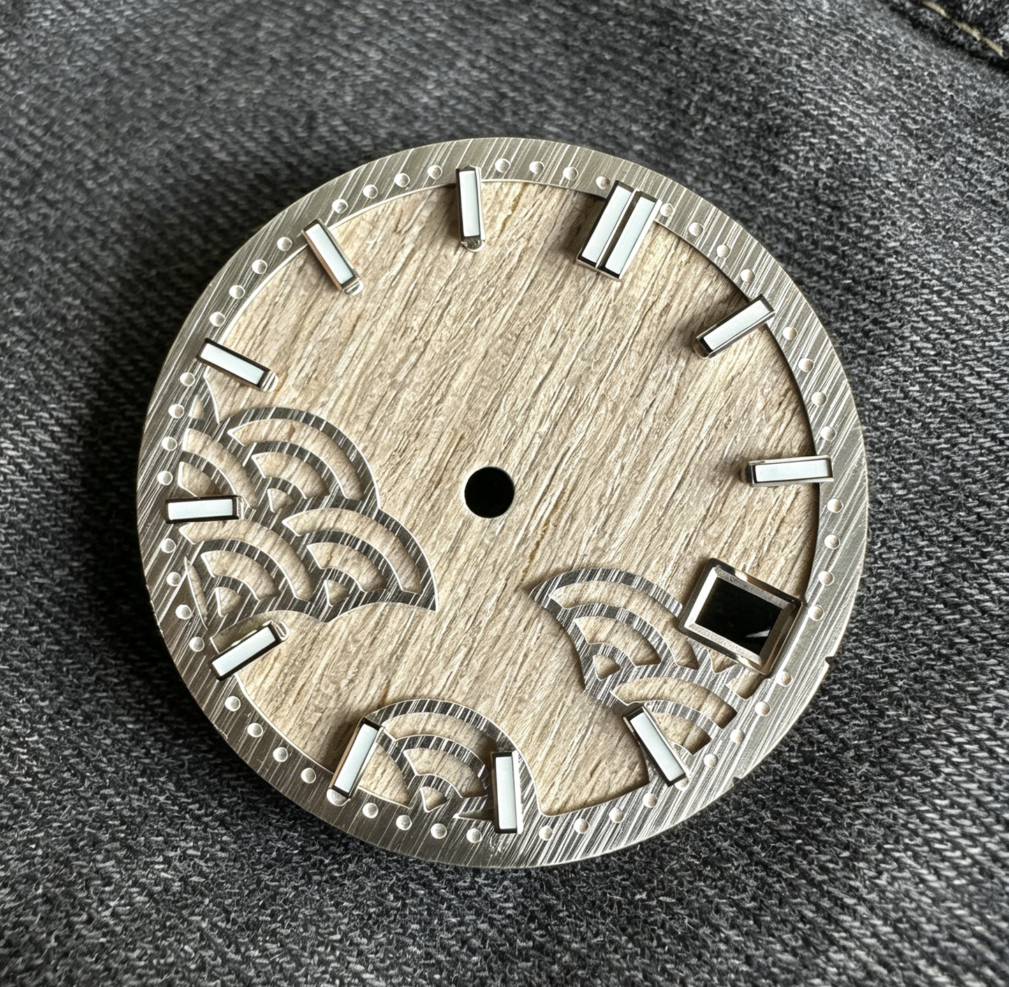 Dial Maker - Natural Wooden / Seigaiha Wave Dial  for NH35  Movement Custom Mod
