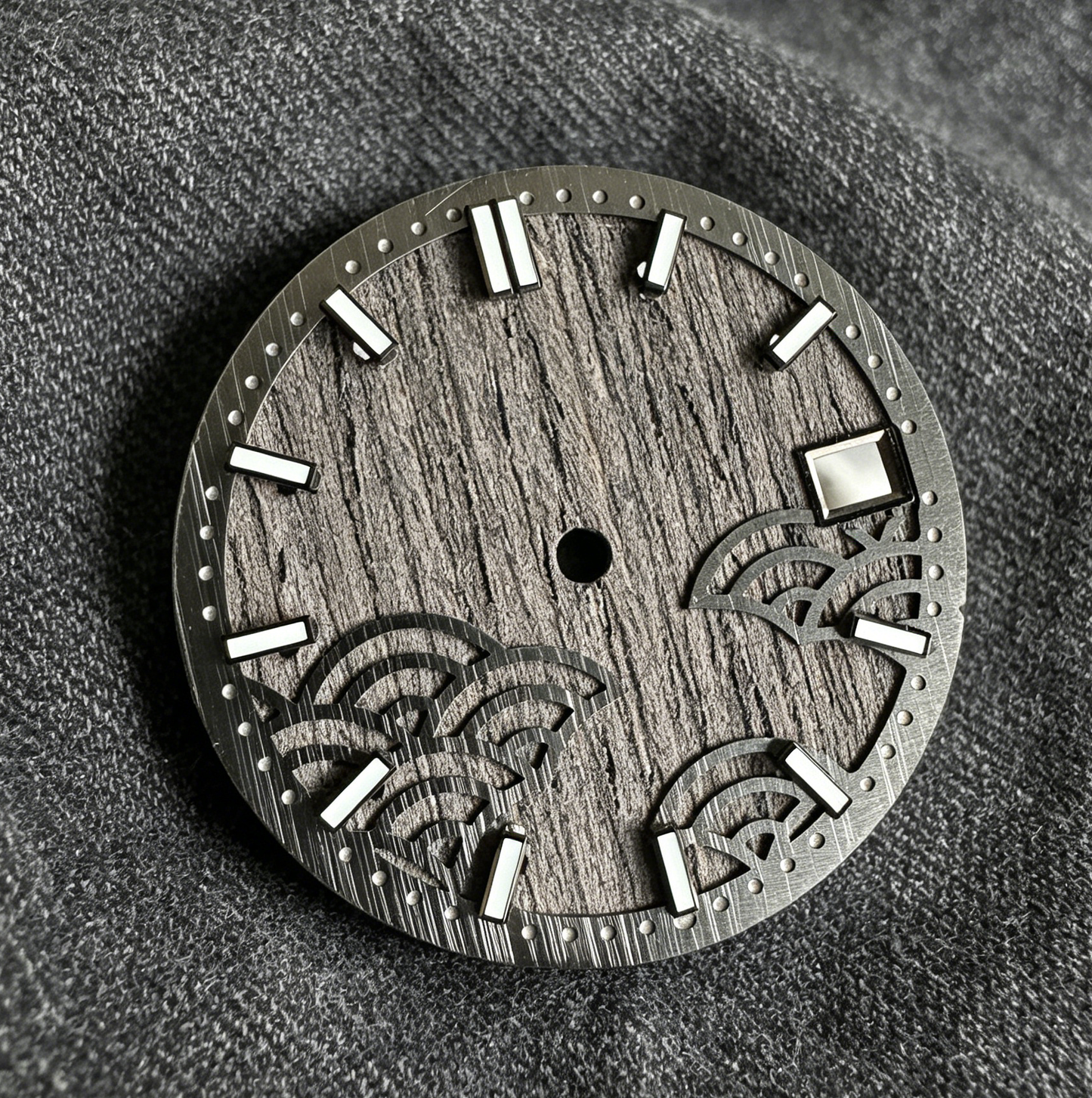 Dial Maker - Natural Wooden / Seigaiha Wave Dial  for NH35  Movement Custom Mod