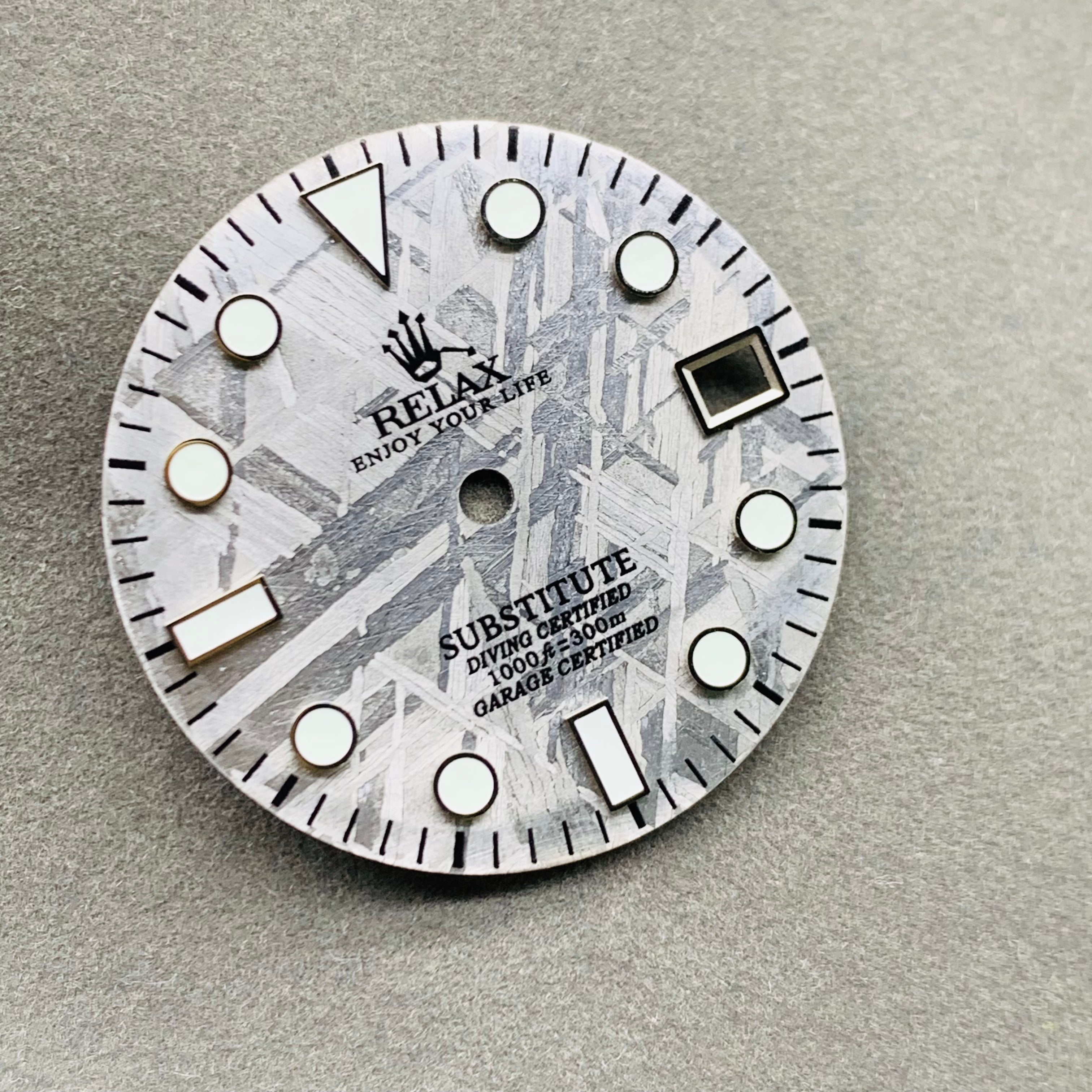 Stone Dial Mod Seiko mod parts ,seiko mod dial ,Dial maker - Grey / Natural Meteorite ...