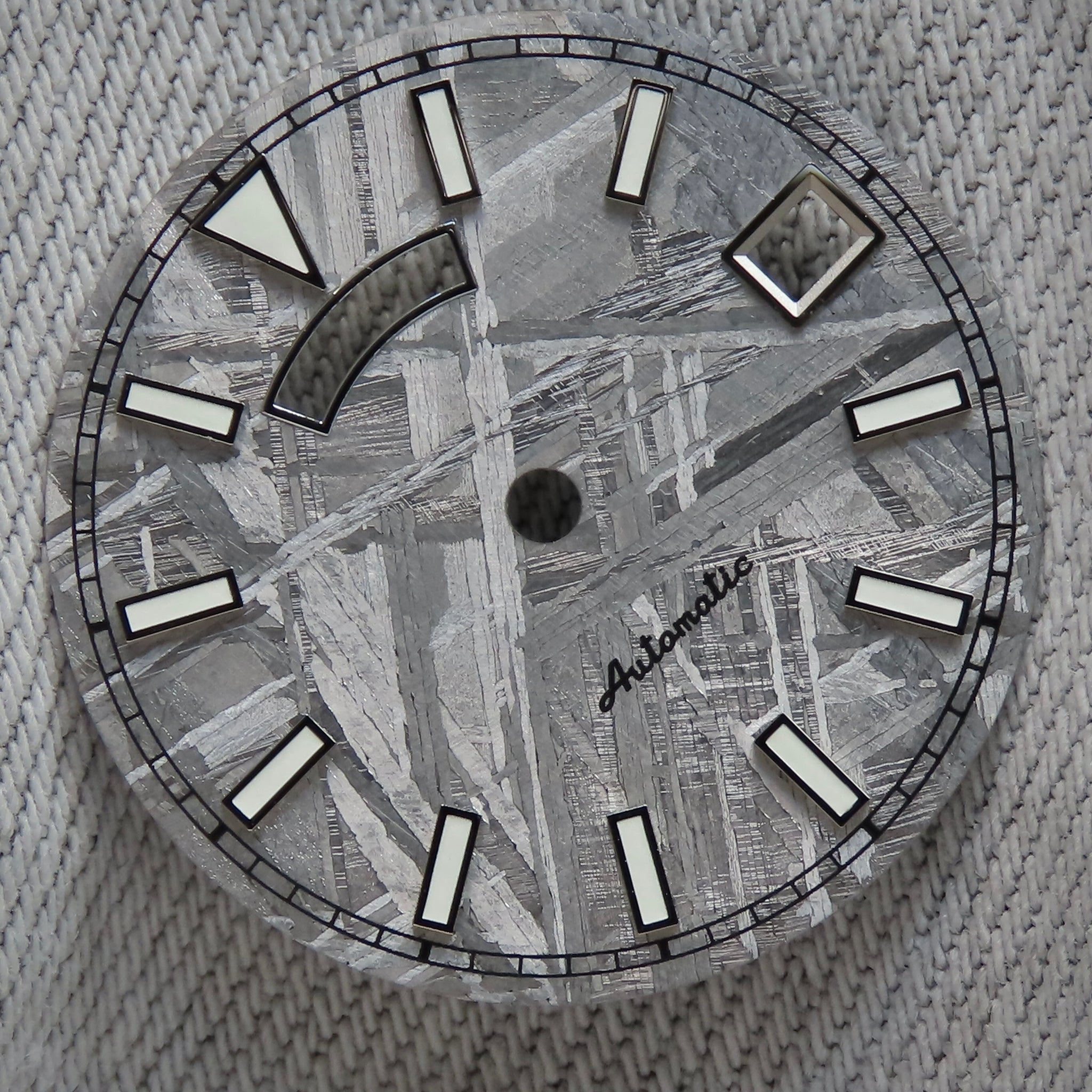 Dial maker - Natural Meteorite Dial For NH36 Movement BGW9 Lume – dial ...