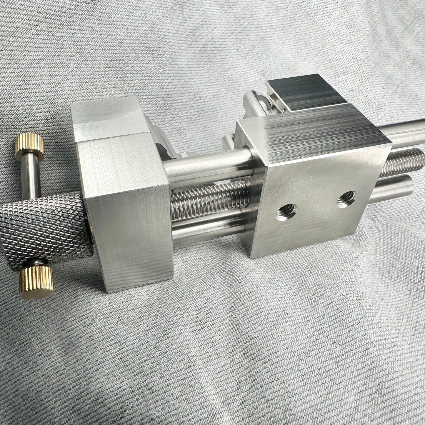 Fractal Vise DIY Kit, Stainless Steel Vise Clamp, Suitable for Any Shape