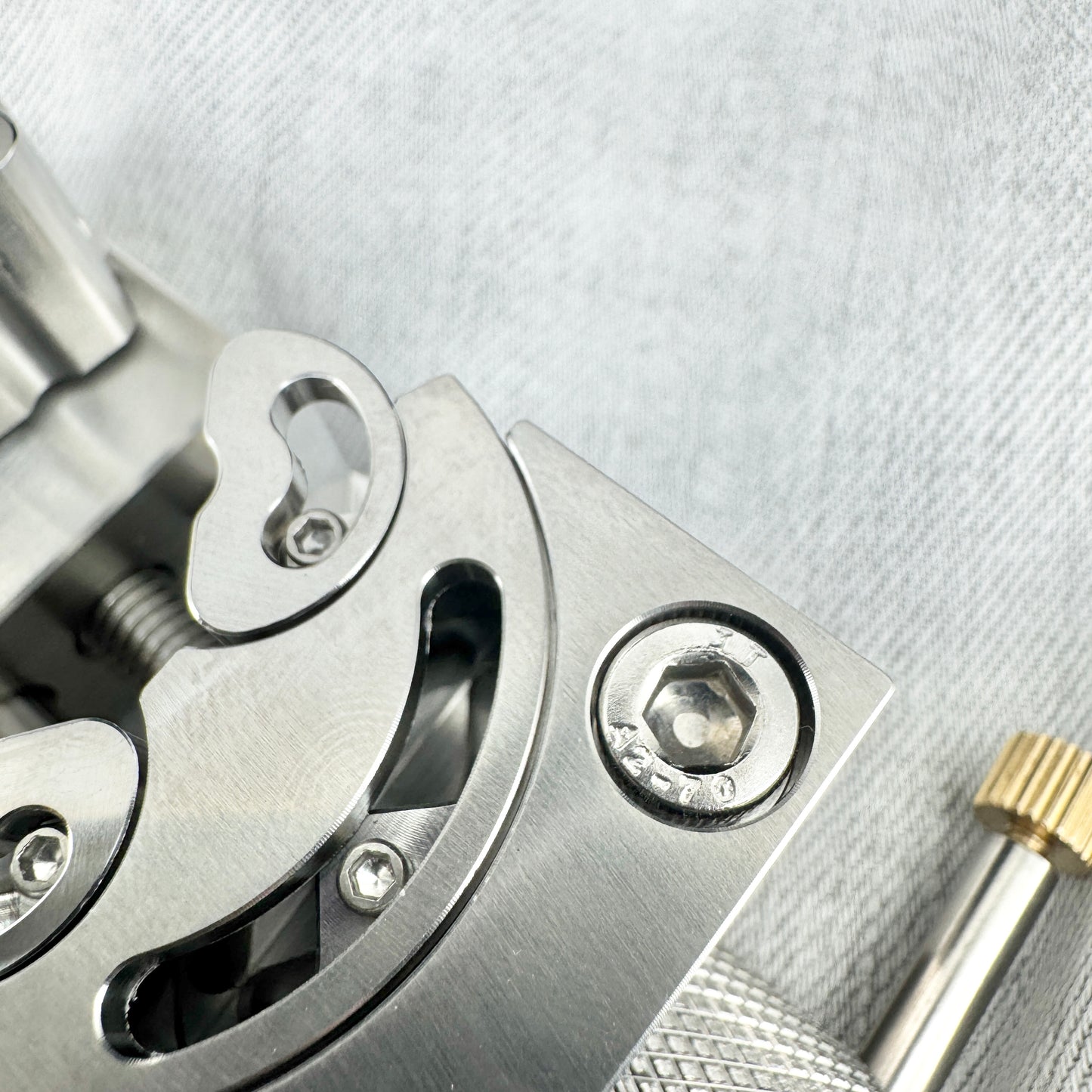 Fractal Vise DIY Kit, Stainless Steel Vise Clamp, Suitable for Any Shape