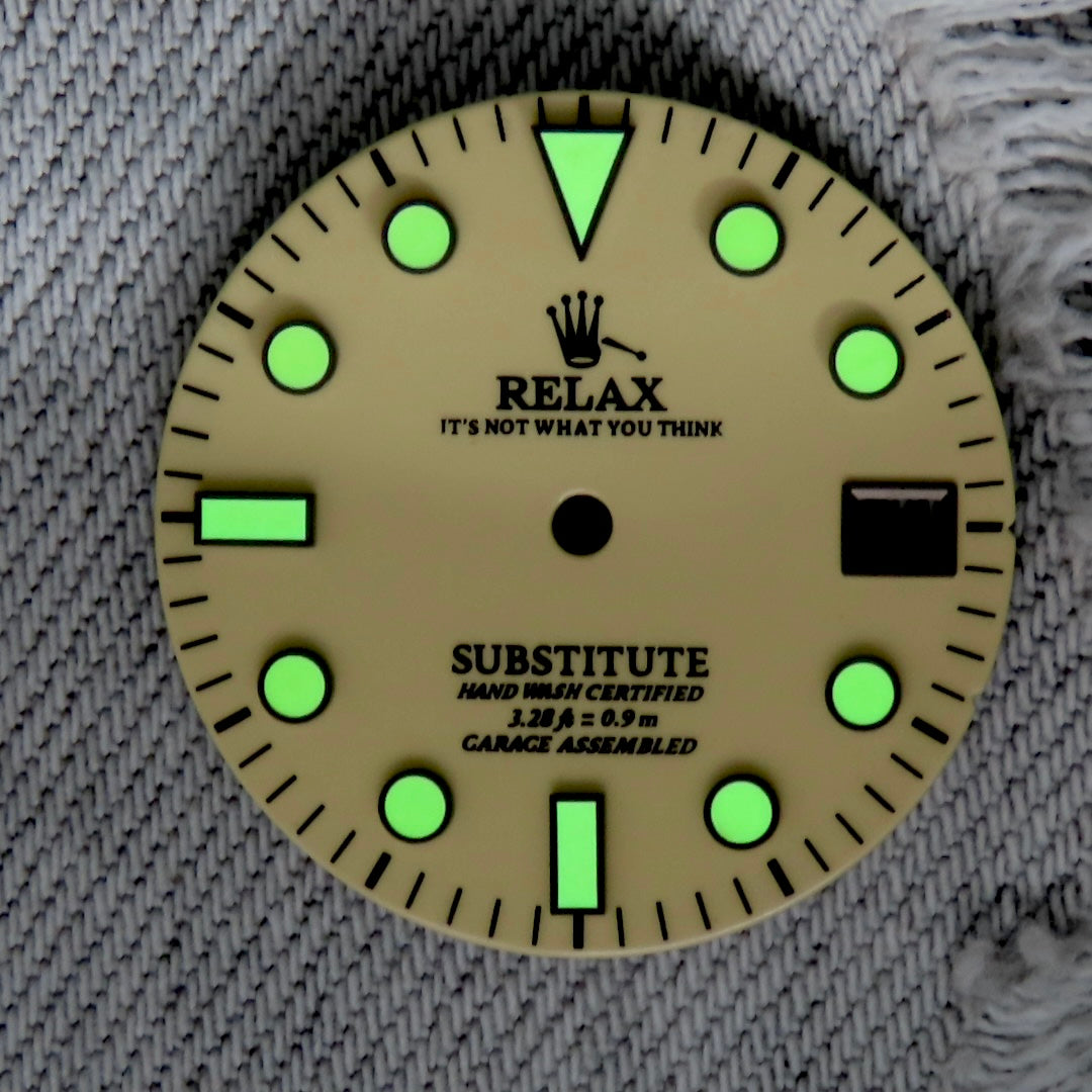 Dial Maker - Cream / khaki Enamel Relax Dial