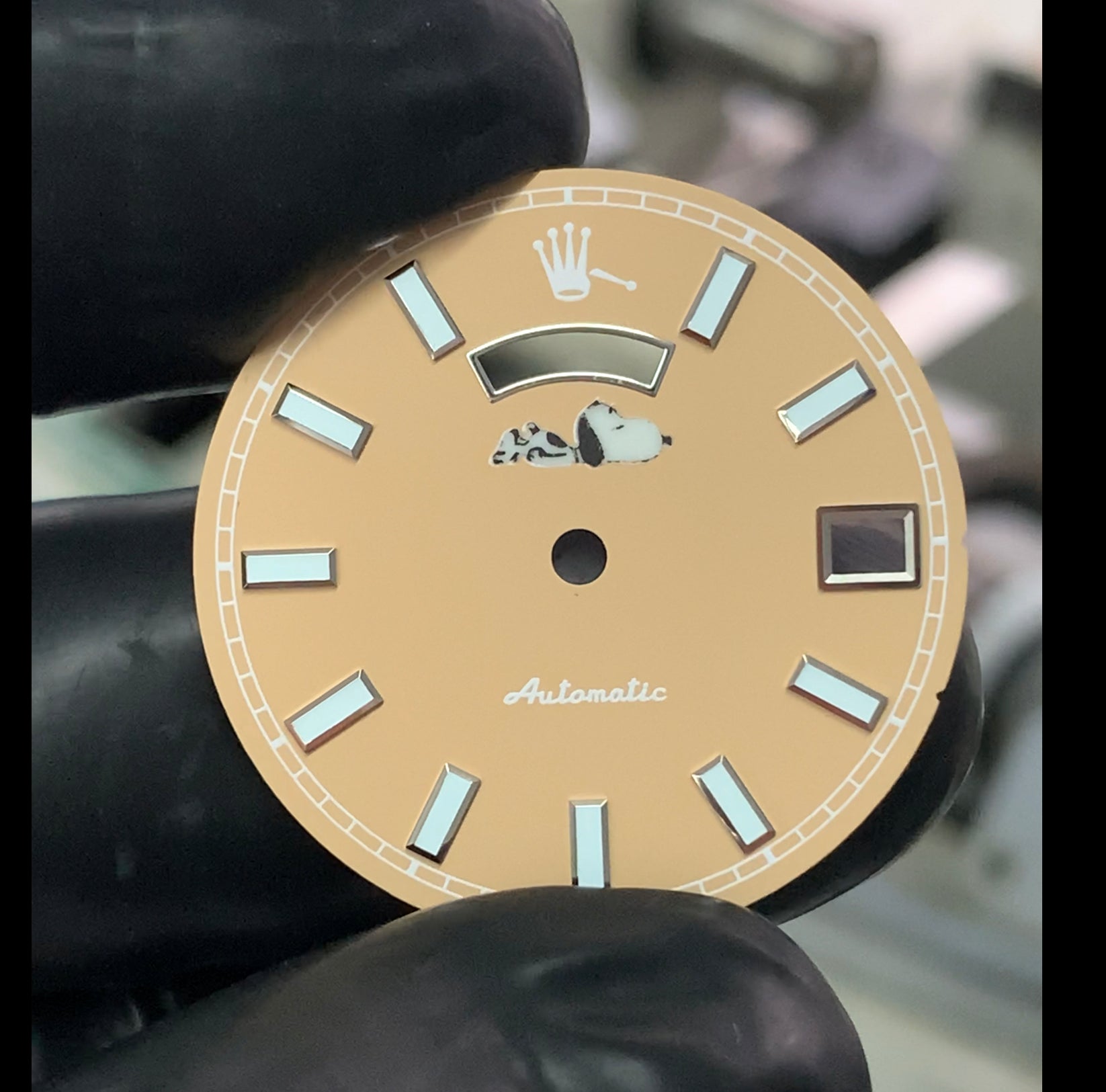 Dial maker - SP-04 snoopy Dial With Full lume day /date wheel for NH36 ...