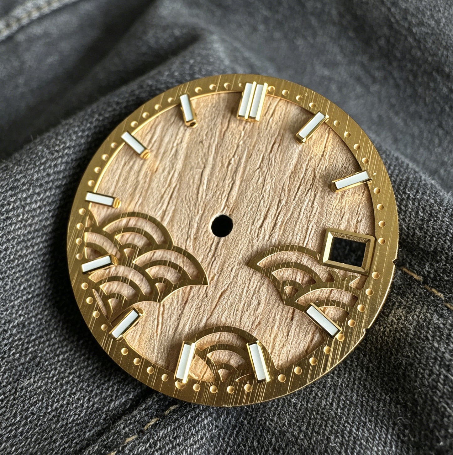 Dial Maker - Natural Wooden / Seigaiha Wave Dial  for NH35  Movement Custom Mod