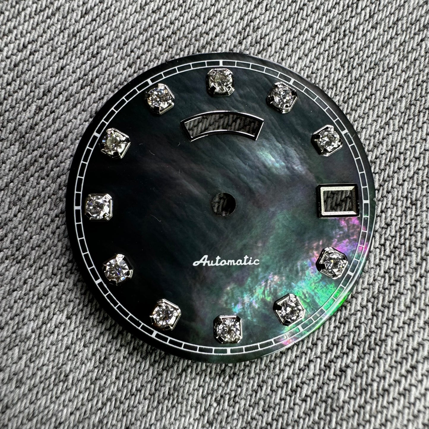 Map. Dial Dial maker - Black MOP dial with white Gemstone / Full BGW9 lume day ...